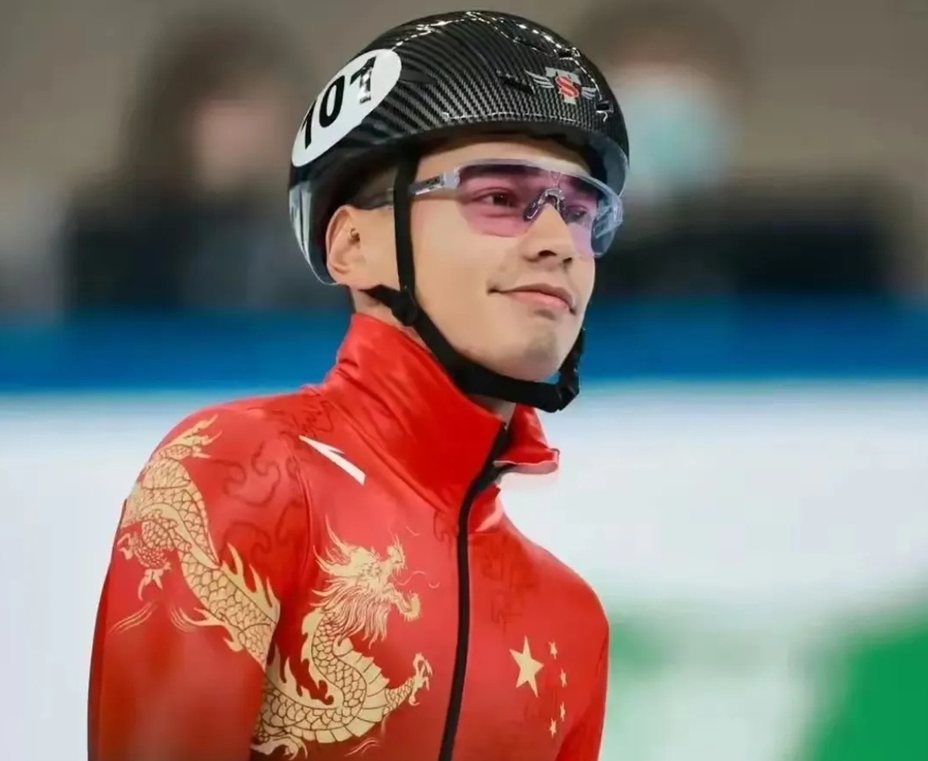 短道速滑白俄罗斯选手斩获金牌的简单介绍