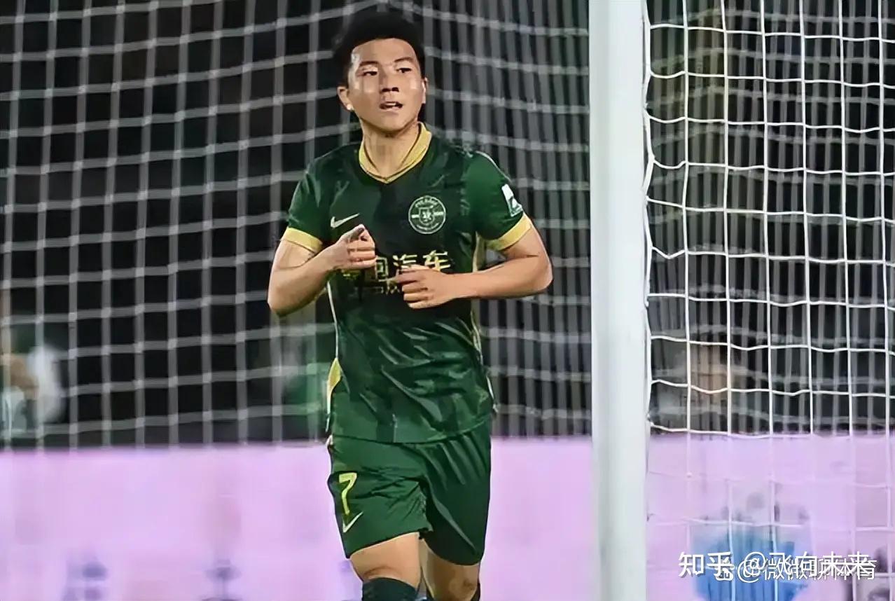 关于神秘25人名单星空体育揭晓，国足东亚杯梦之队即将启程！的信息