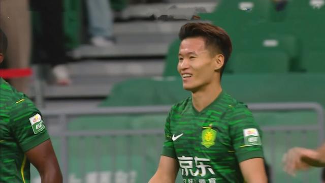 包含国安VS梅州客家：442最强出击，5大外援领衔，归化国脚塞鸟冲锋的词条